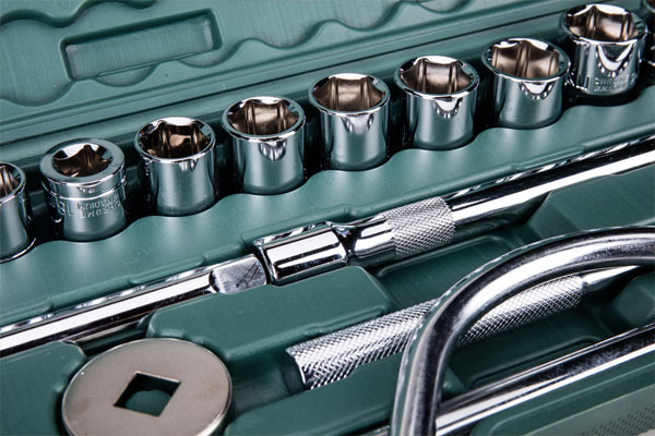 五金沖壓件生產時的預防措施